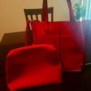 Red Steve Madden purse. Size Medium.
